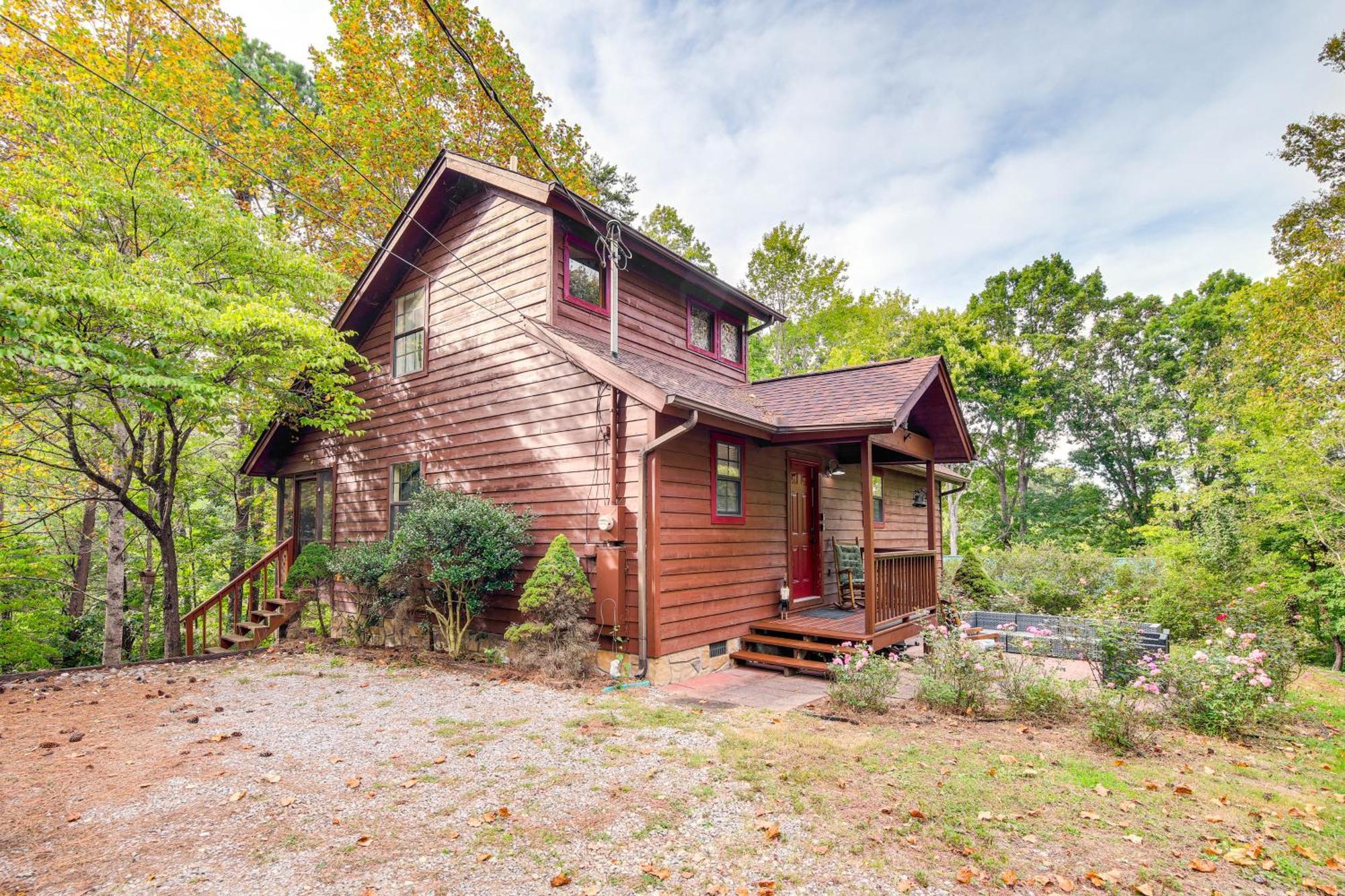 Pet-Friendly Sevierville Rental With Private Hot Tub Bagian luar foto