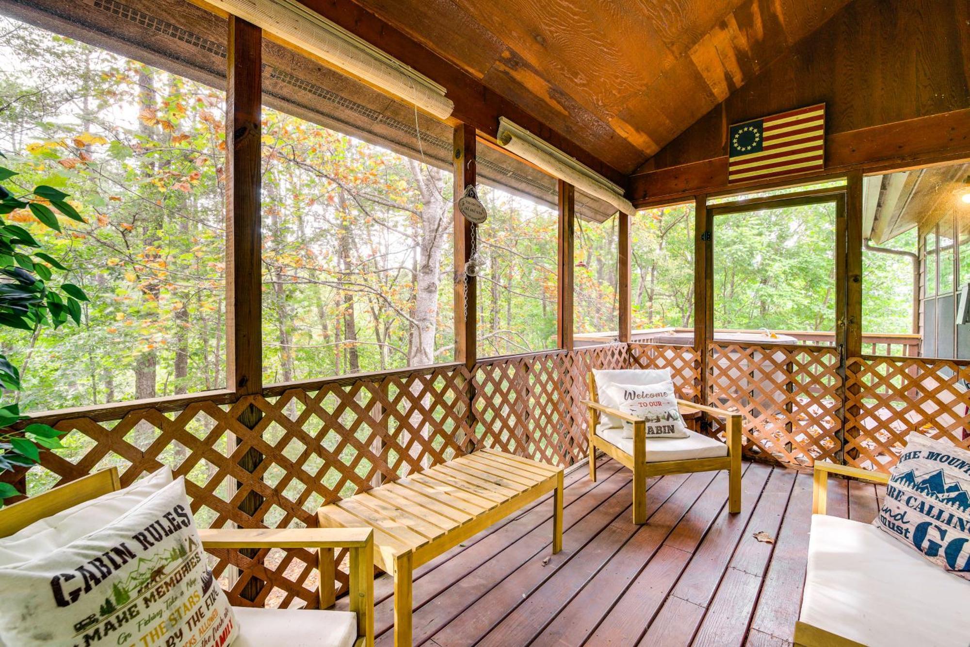 Pet-Friendly Sevierville Rental With Private Hot Tub Bagian luar foto