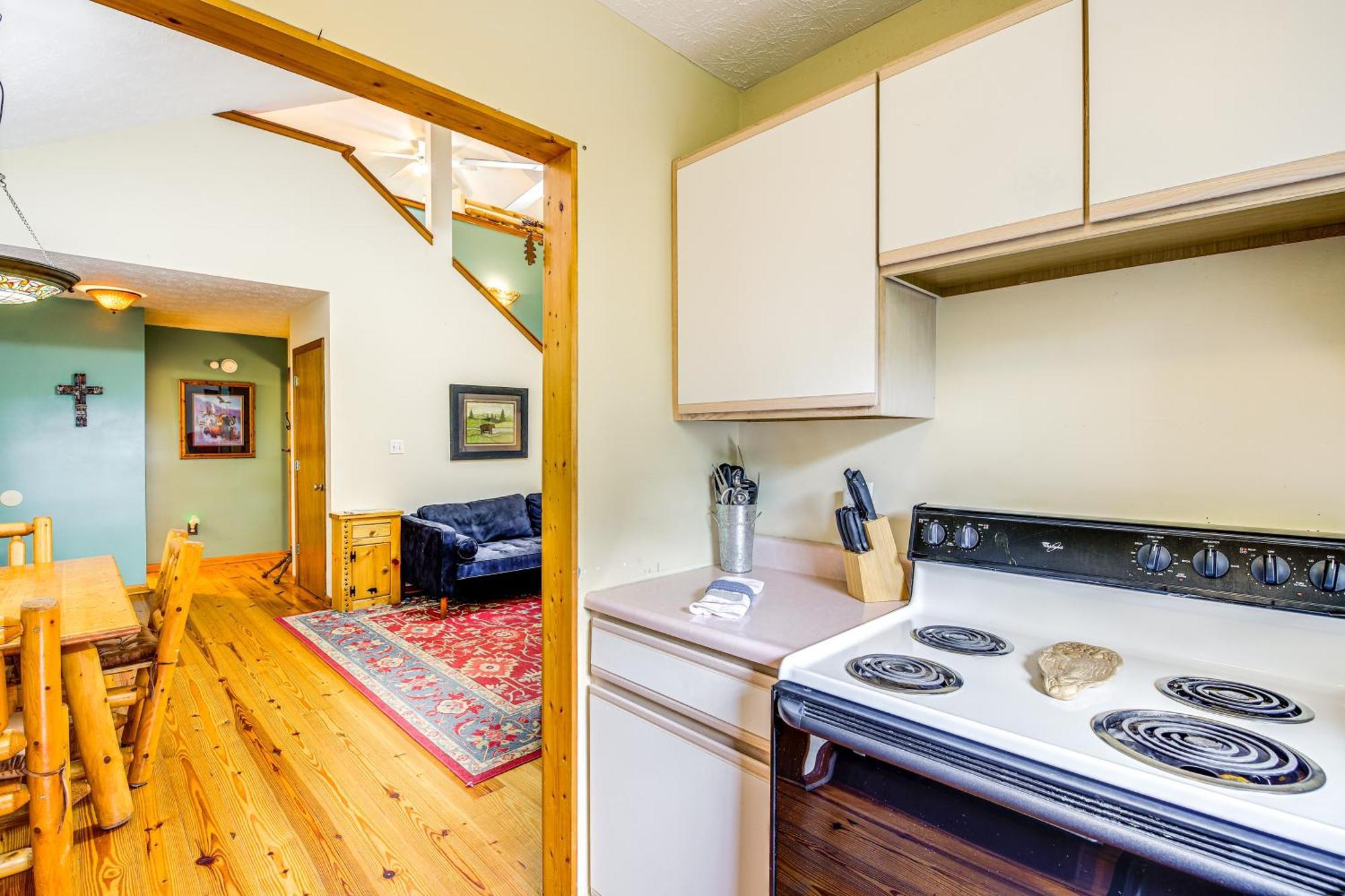 Pet-Friendly Sevierville Rental With Private Hot Tub Bagian luar foto